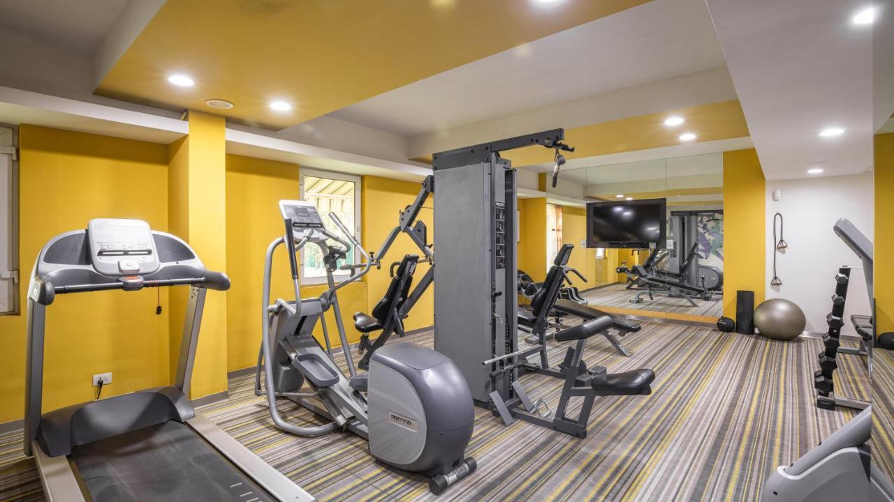 Ibis Gurgaon Golf Course Road - An Accor Brand Hotel Exterior foto