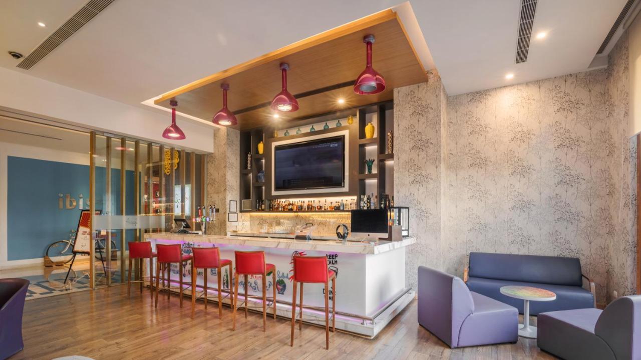 Ibis Gurgaon Golf Course Road - An Accor Brand Hotel Exterior foto