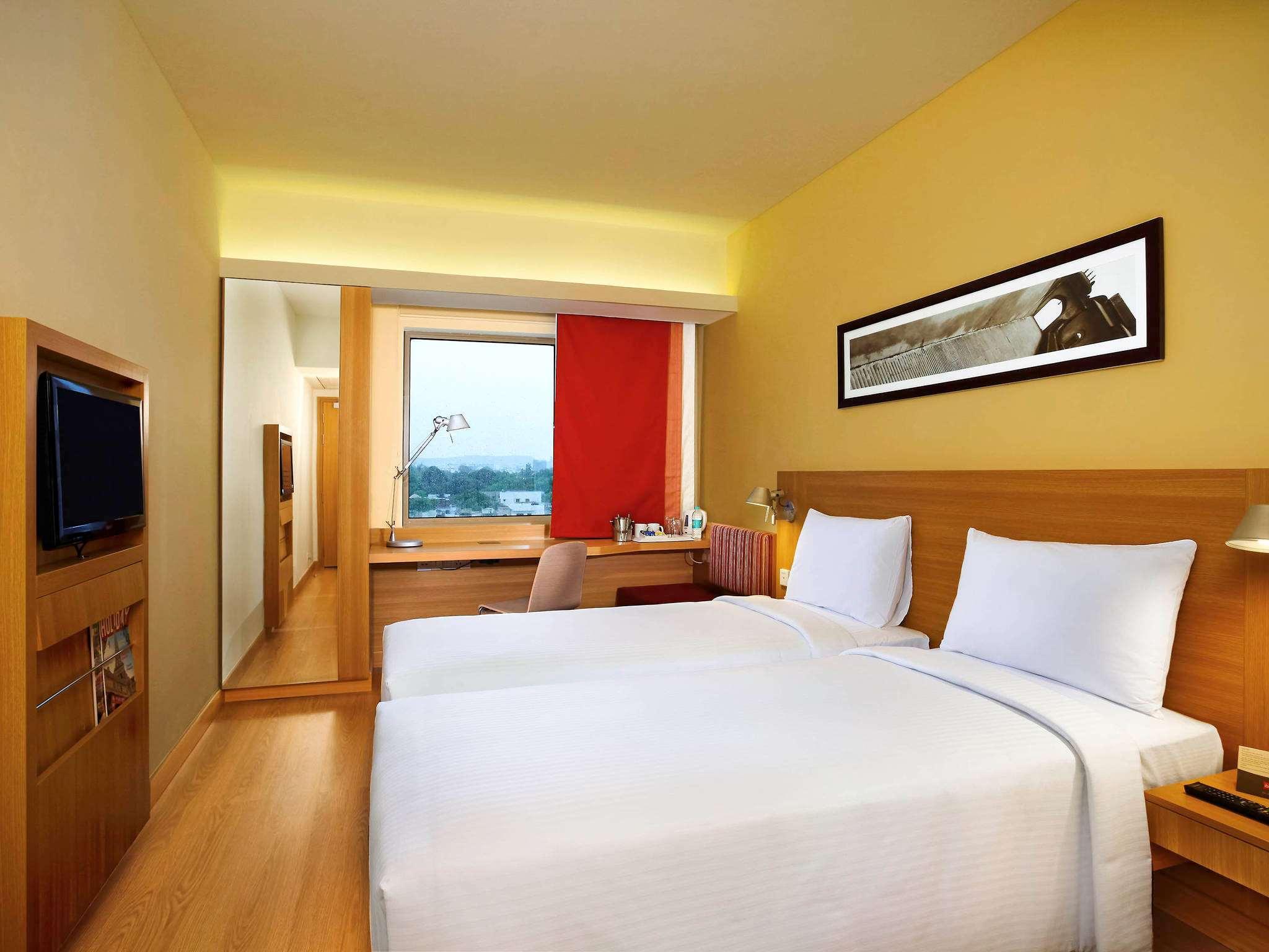 Ibis Gurgaon Golf Course Road - An Accor Brand Hotel Exterior foto